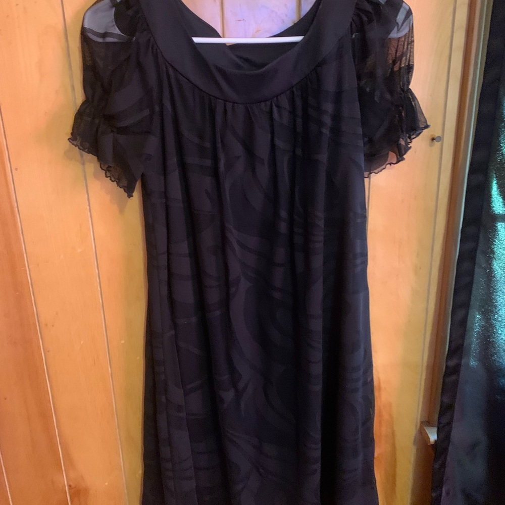 Juniors Black Dress